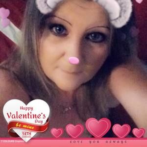 Meet your Posher, Claudia